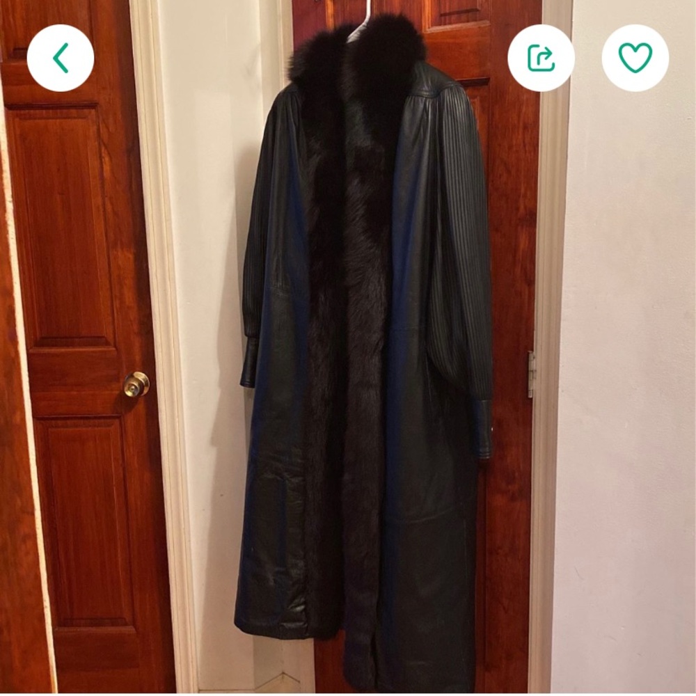 Womens leather trench with shoulder pads